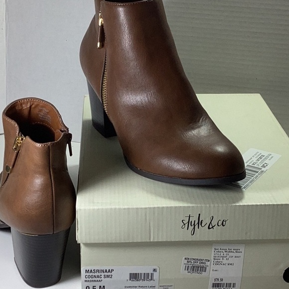 Masrinaa Ankle Booties, - Picture 8 of 9